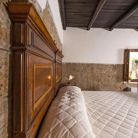 La Rocca - Palazzo Pallotti *